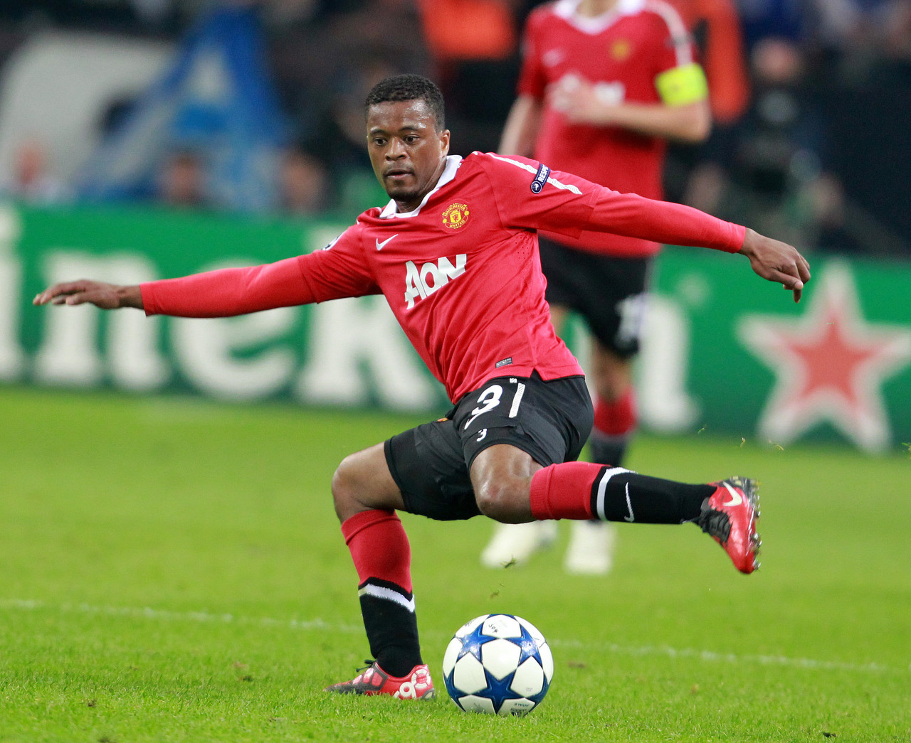 然而首轮即 然而首轮即