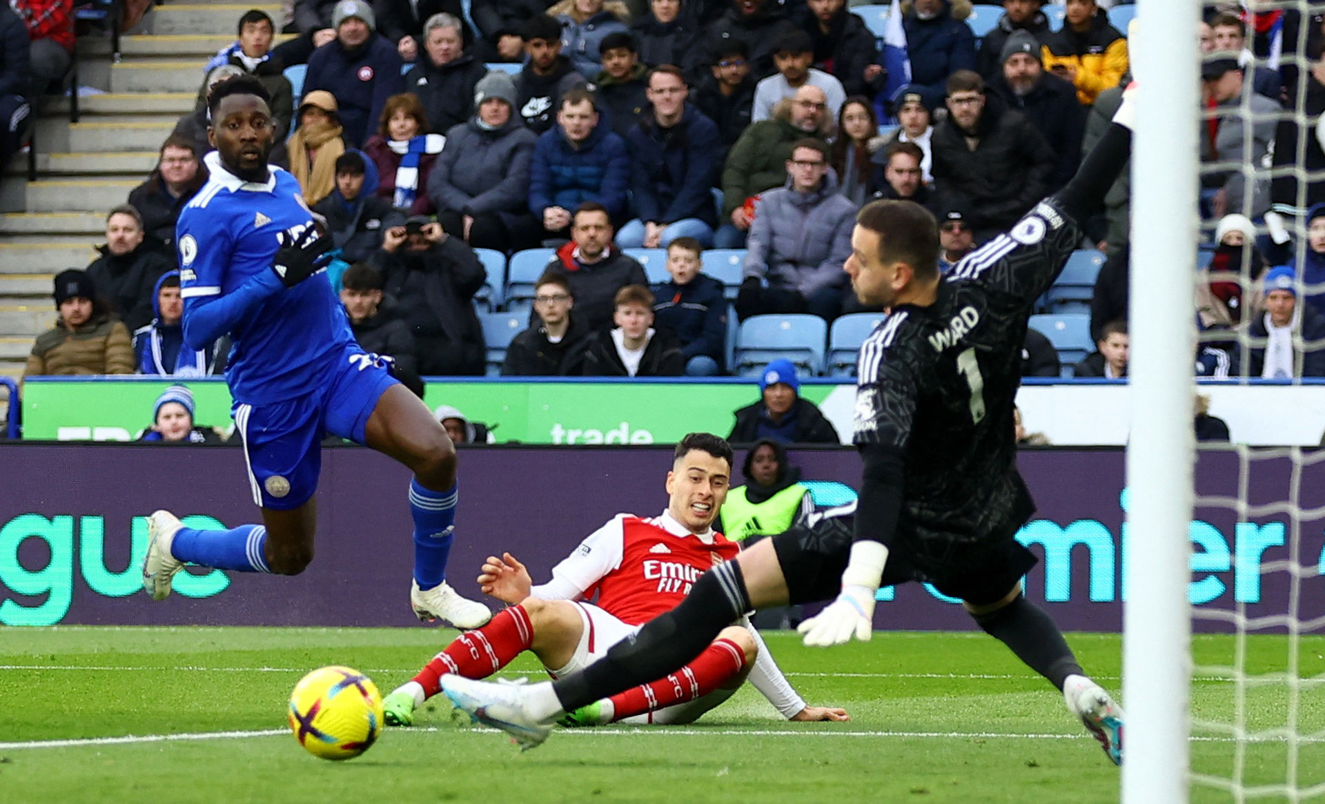 更是对篮球 更是对篮球